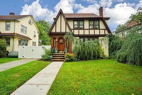 Single-family for Sale Port Richmond, Staten Island