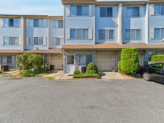 Townhouse for Sale Rossville, Staten Island