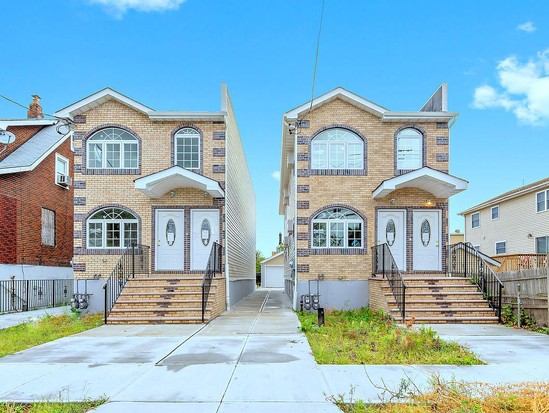 Multi-family for Sale Soundview, Bronx