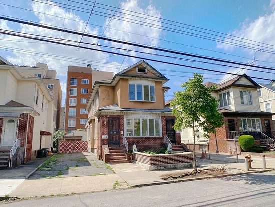 Multi-family for Sale Sheepshead Bay, Brooklyn