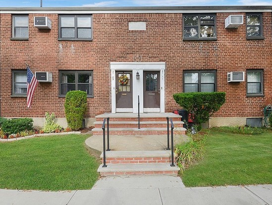 Condo for Sale Clearview, Queens