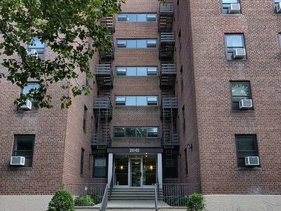 Condo for Sale Oakland Gardens, Queens