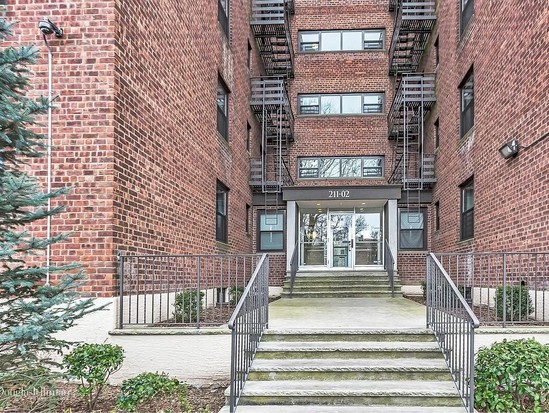 Condo for Sale Oakland Gardens, Queens