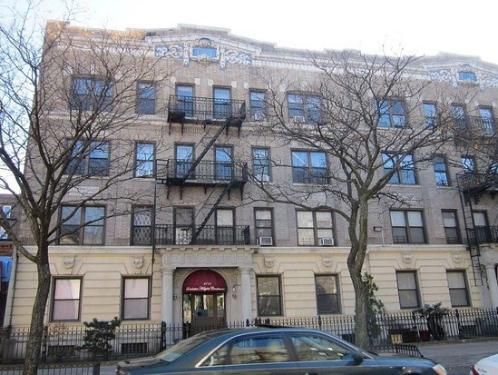 Condo for Pre-foreclosure / auction Dimtas Park, Brooklyn