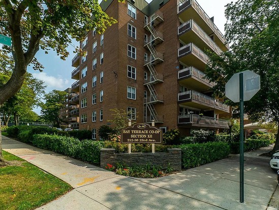 Condo for Sale Bayside, Queens