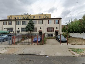 Home for Pre-foreclosure / auction University Heights, Bronx