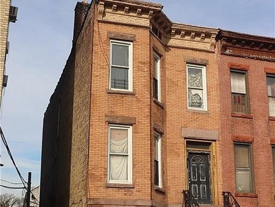 Multi-family for Sale Crown Heights, Brooklyn