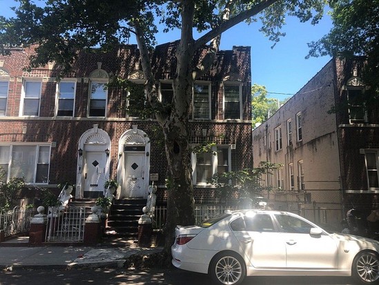 Single-family for Pre-foreclosure / auction Brownsville, Brooklyn