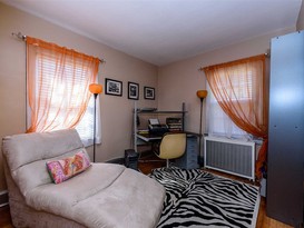 Home for Sale Auburndale, Queens