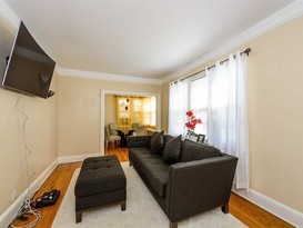 Home for Sale Auburndale, Queens