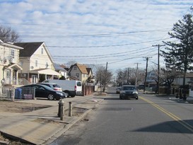 Home for Pre-foreclosure / auction Queens Village, Queens