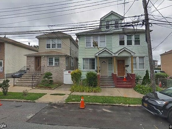 Multi-family for Pre-foreclosure / auction Queens Village, Queens