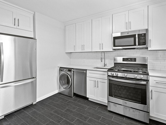 Condo for Sale Oakland Gardens, Queens