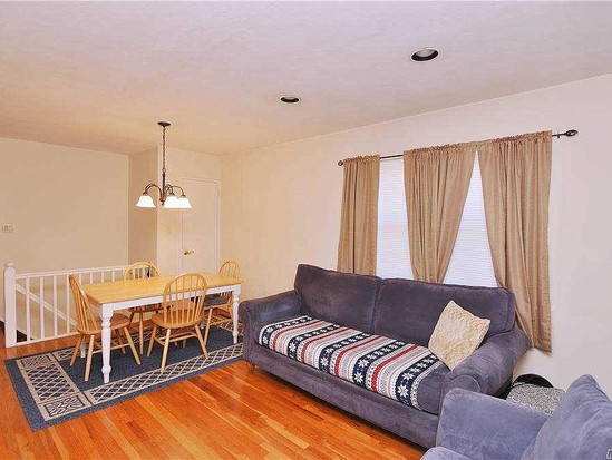 Condo for Sale Oakland Gardens, Queens