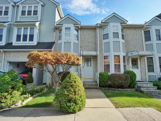 Townhouse for Sale Huguenot, Staten Island