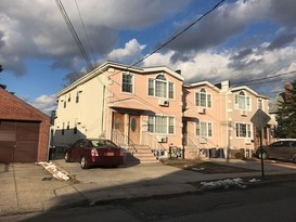 Home for Pre-foreclosure / auction Laurelton, Queens