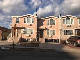 Home for Pre-foreclosure / auction Laurelton, Queens