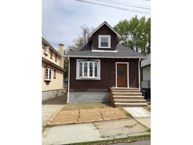 Home for Pre-foreclosure Laurelton, Queens