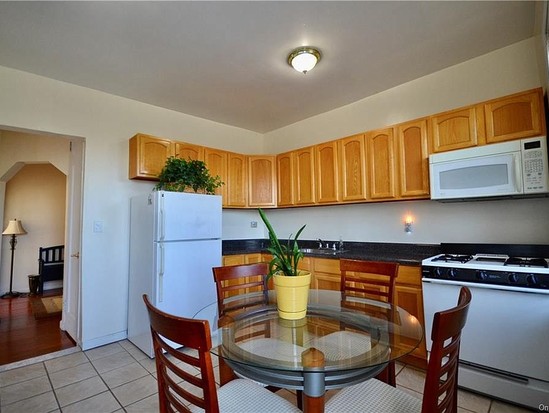 Condo for Sale Pelham Parkway, Bronx