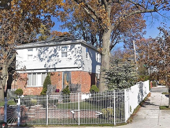 Single-family for Sale Whitestone, Queens