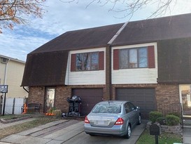 Home for Pre-foreclosure / auction Annadale, Staten Island