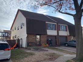 Home for Pre-foreclosure / auction Annadale, Staten Island