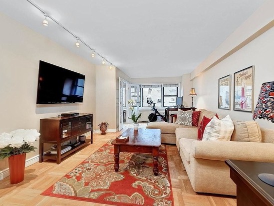 Condo for Sale Upper East Side, Manhattan