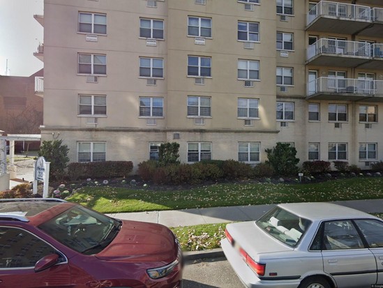 Condo for Pre-foreclosure / auction Rockaway Beach, Queens