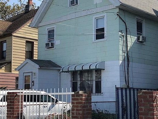 Single-family for Sale Far Rockaway, Queens