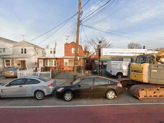 Multi-family for Pre-foreclosure Flatlands, Brooklyn