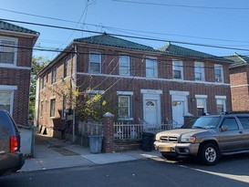 Home for Pre-foreclosure / auction Far Rockaway, Queens