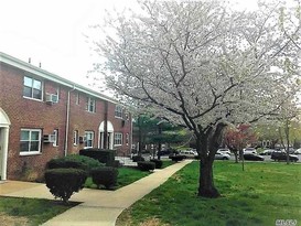 Home for Sale Oakland Gardens, Queens