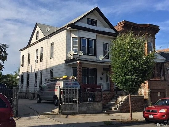 Multi-family for Pre-foreclosure / auction Westchester Village, Bronx