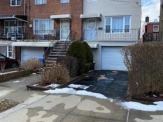 Single-family for Sale Throggs Neck, Bronx