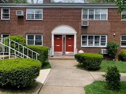 Condo for Sale Oakland Gardens, Queens