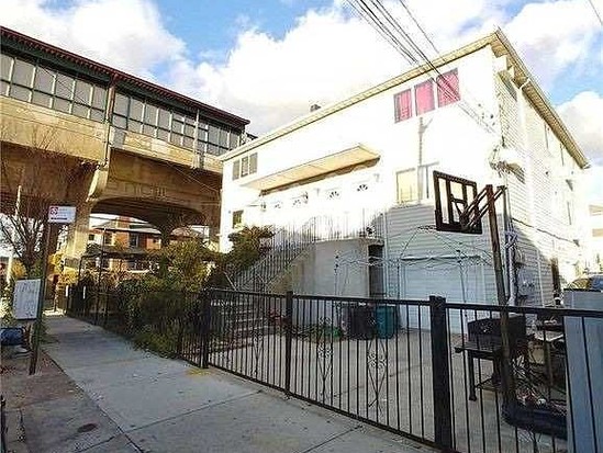 Multi-family for Sale Rockaway Beach, Queens