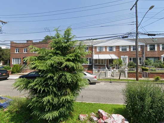 Single-family for Pre-foreclosure Laurelton, Queens