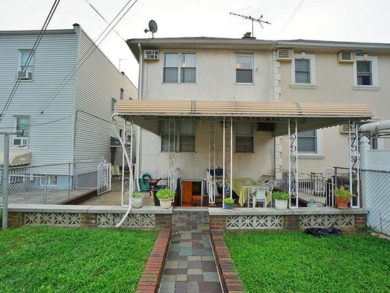 Single-family for Sale Gravesend, Brooklyn