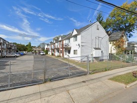 Home for Pre-foreclosure / auction Mariners Harbor, Staten Island