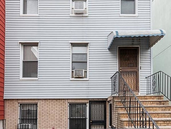 Multi-family for Sale Greenpoint, Brooklyn