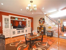 Home for Sale Throggs Neck, Bronx