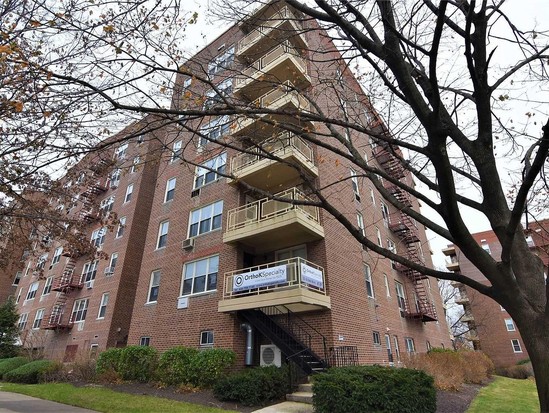 Single-family for Sale Bayside, Queens