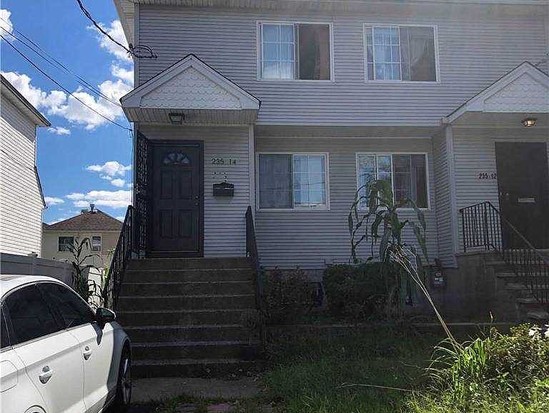 Single-family for Sale Rosedale, Queens