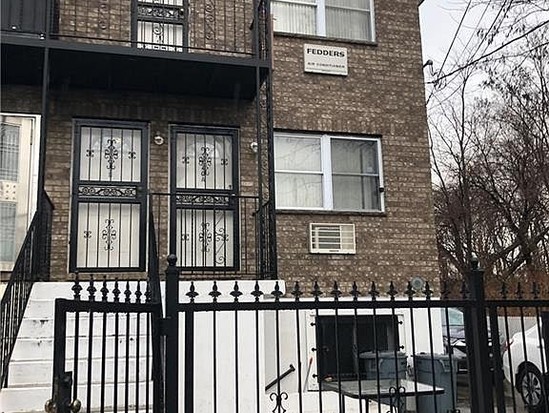 Multi-family for Sale Soundview, Bronx