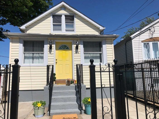 Single-family for Pre-foreclosure / auction Soundview, Bronx