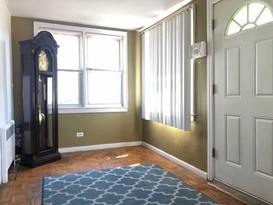 Home for Pre-foreclosure / auction Soundview, Bronx