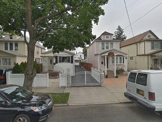 Single-family for Pre-foreclosure / auction Queens Village, Queens