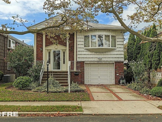 Single-family for Sale Mill Basin, Brooklyn