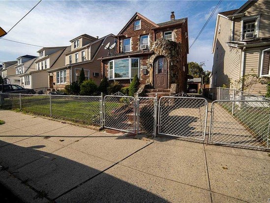 Single-family for Sale Bellerose, Queens