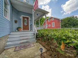 Home for Sale Travis, Staten Island